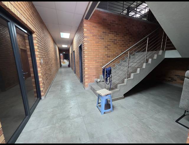 3,024M² WAREHOUSE TO LET IN ORMONDE